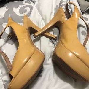 High heel platform style